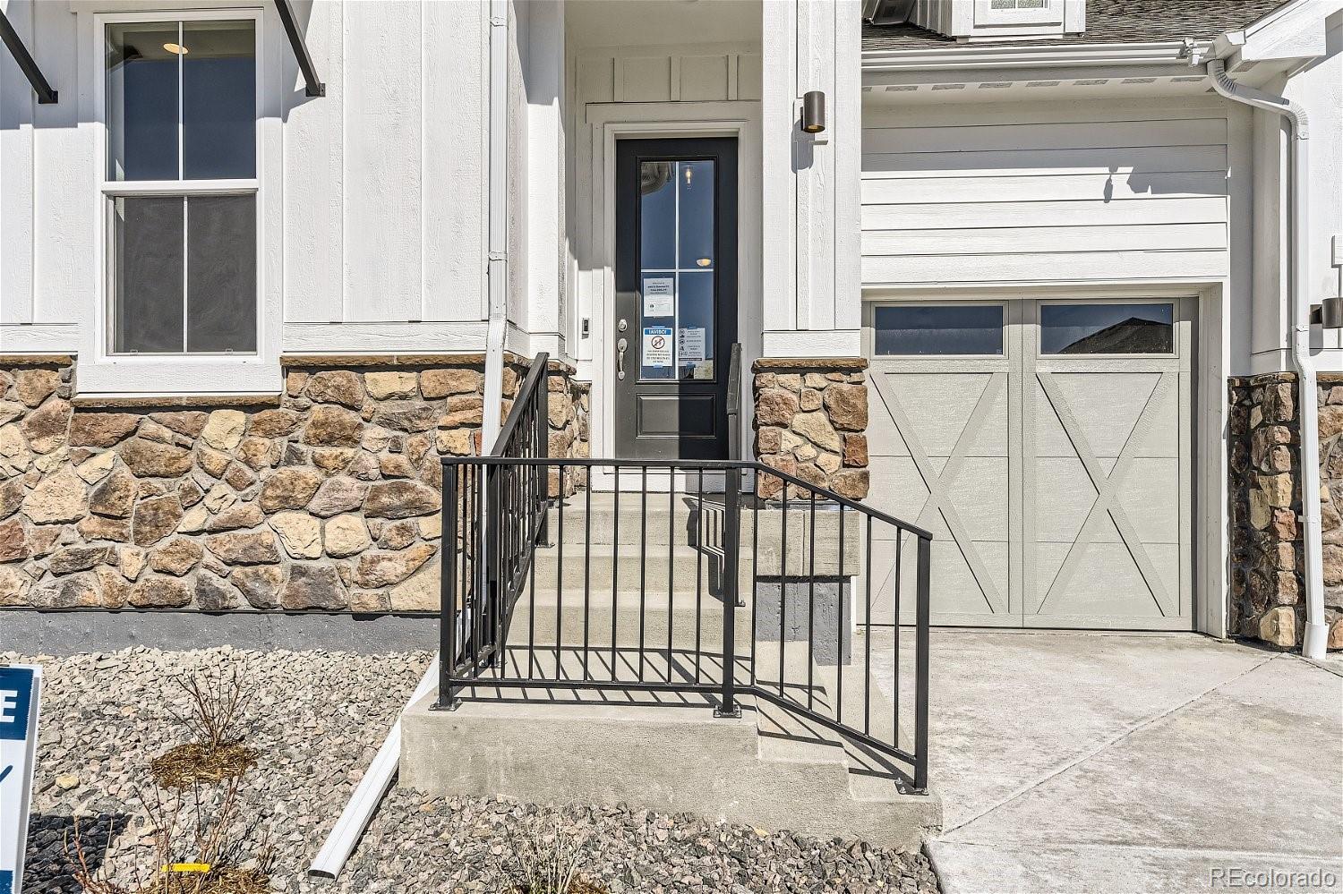 MLS Image #2 for 9005 s shawnee court,aurora, Colorado