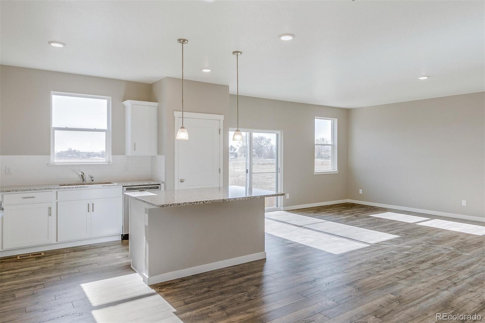 MLS Image #10 for 27523 e byers avenue,aurora, Colorado