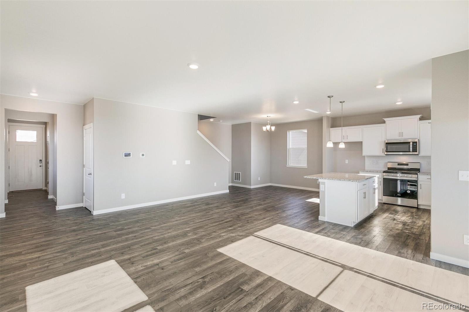 MLS Image #4 for 27523 e byers avenue,aurora, Colorado