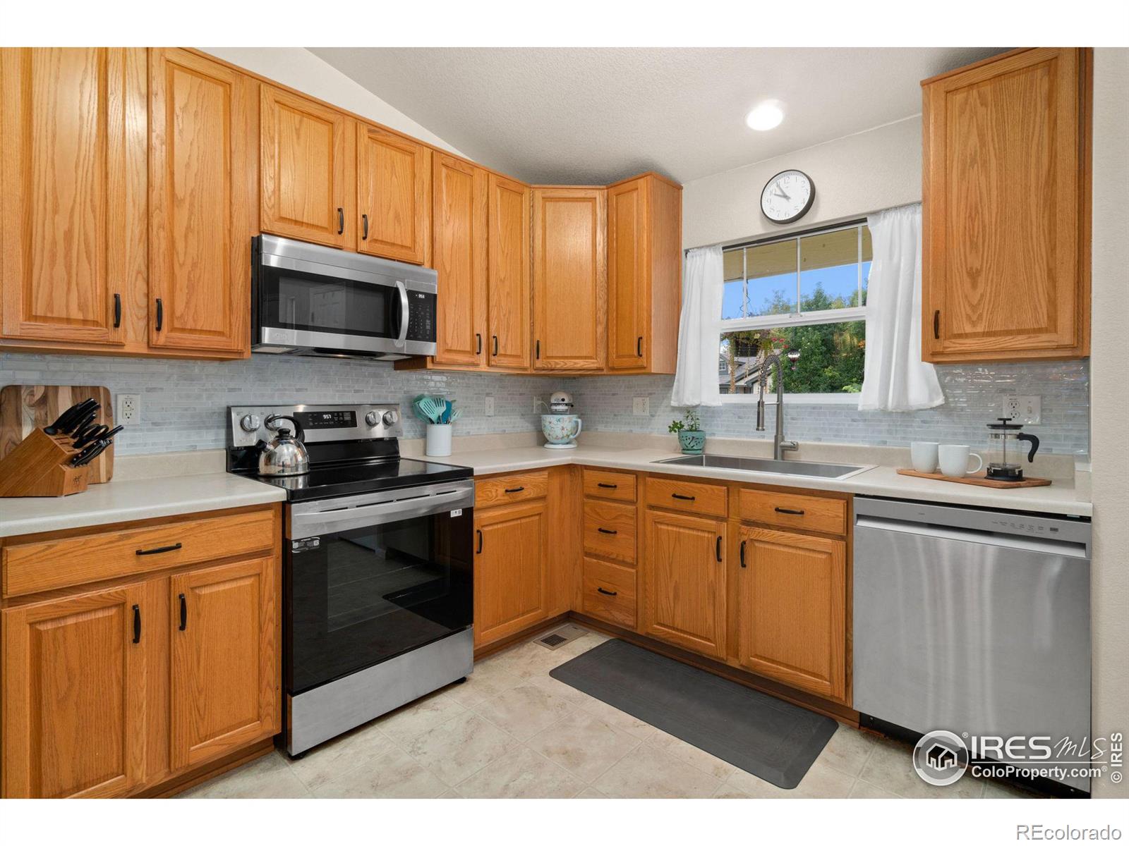 MLS Image #9 for 7228  foothill street,longmont, Colorado
