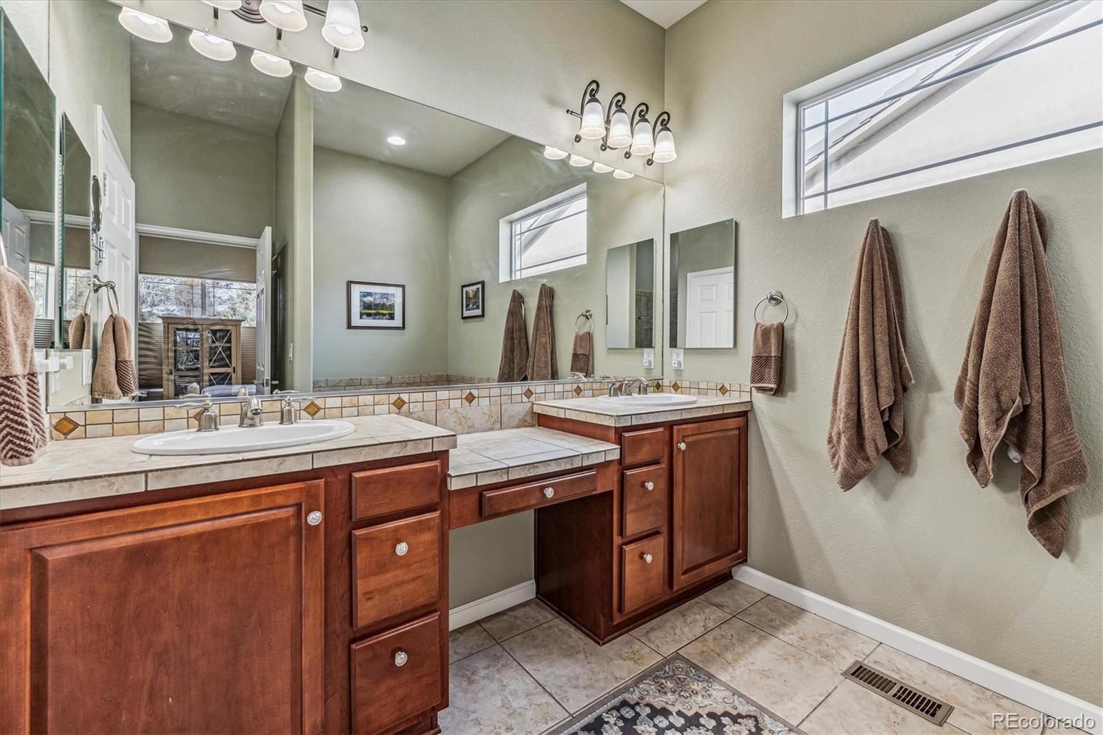 MLS Image #28 for 4038  centennial drive,broomfield, Colorado