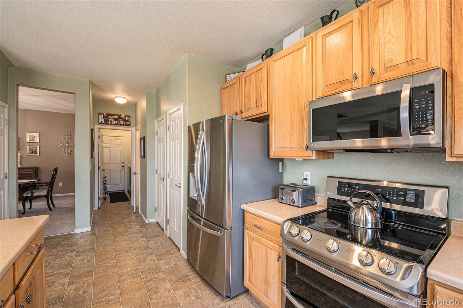 MLS Image #12 for 556  hedgerow way,brighton, Colorado