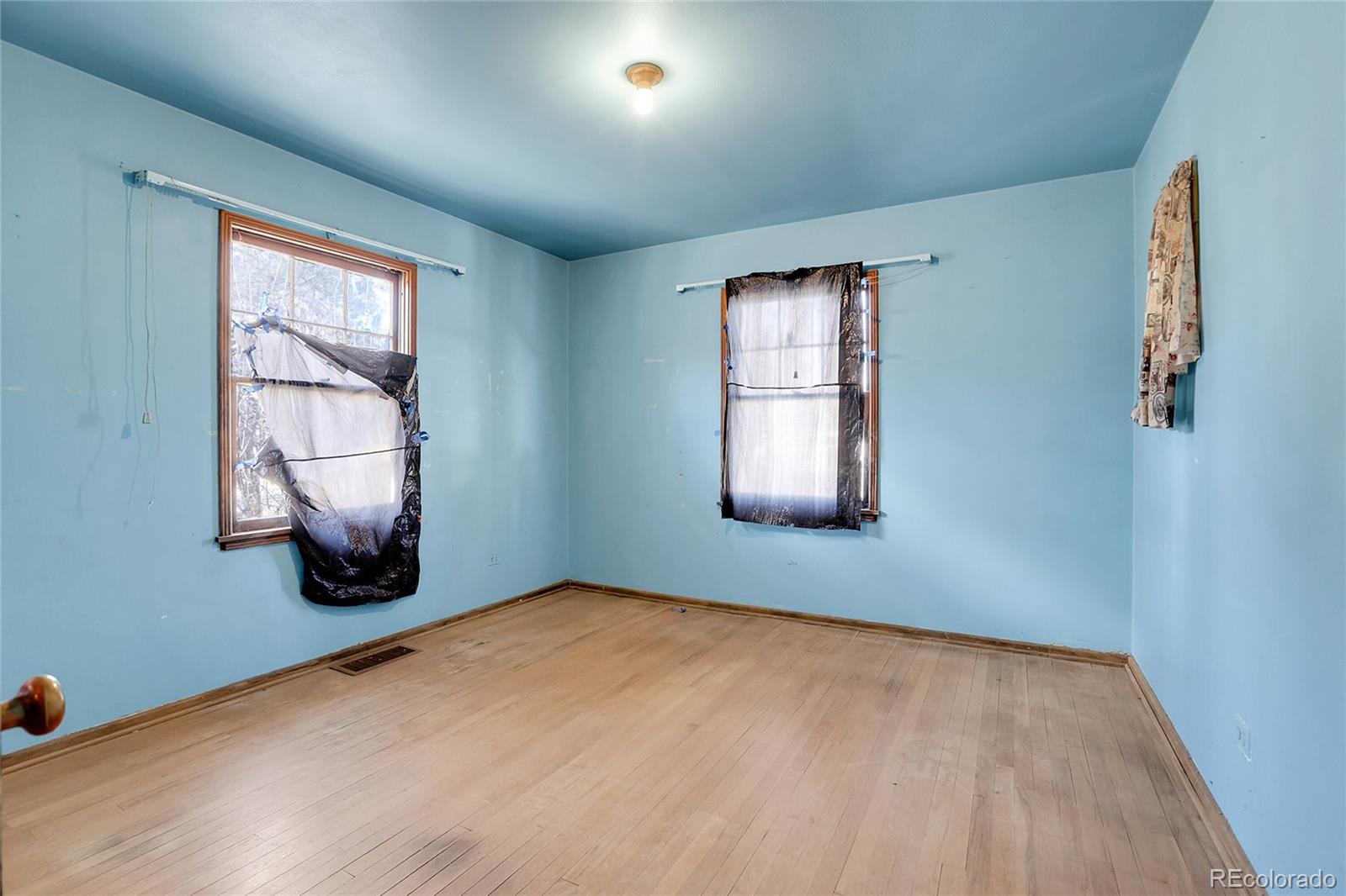 MLS Image #10 for 3001 s marion street,englewood, Colorado