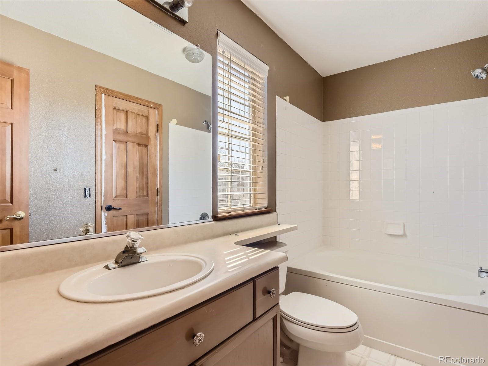 MLS Image #19 for 9361  morning glory lane,highlands ranch, Colorado