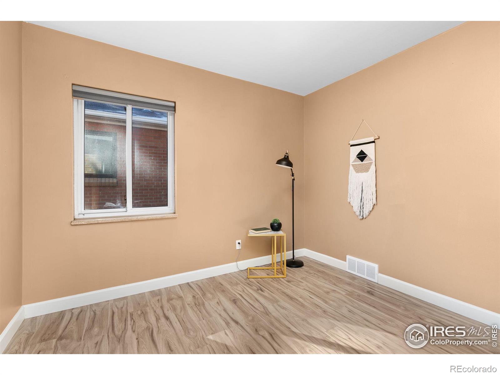 MLS Image #12 for 2079  joliet street,aurora, Colorado