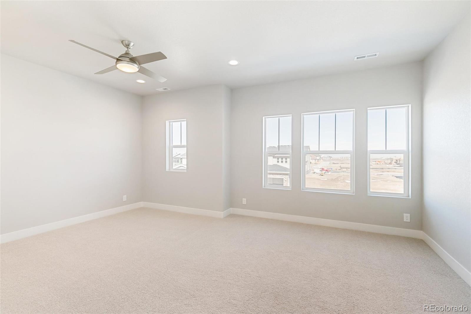 MLS Image #21 for 21036 e 62nd drive,aurora, Colorado