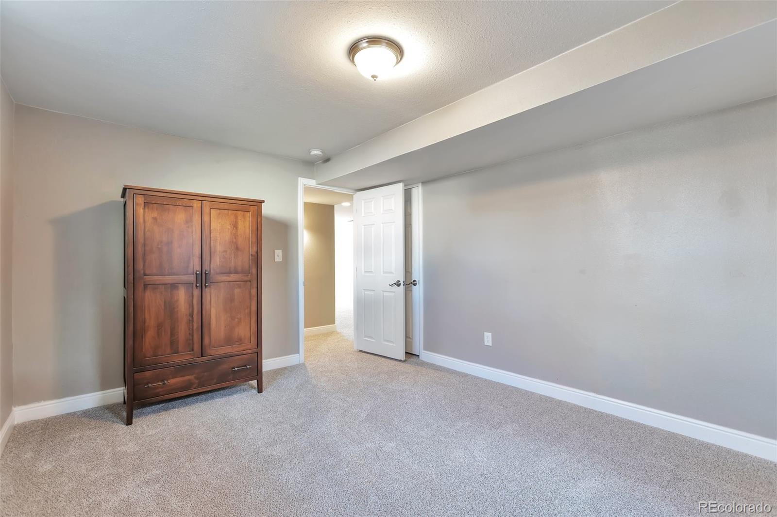 MLS Image #23 for 5886 s lakeview street,littleton, Colorado