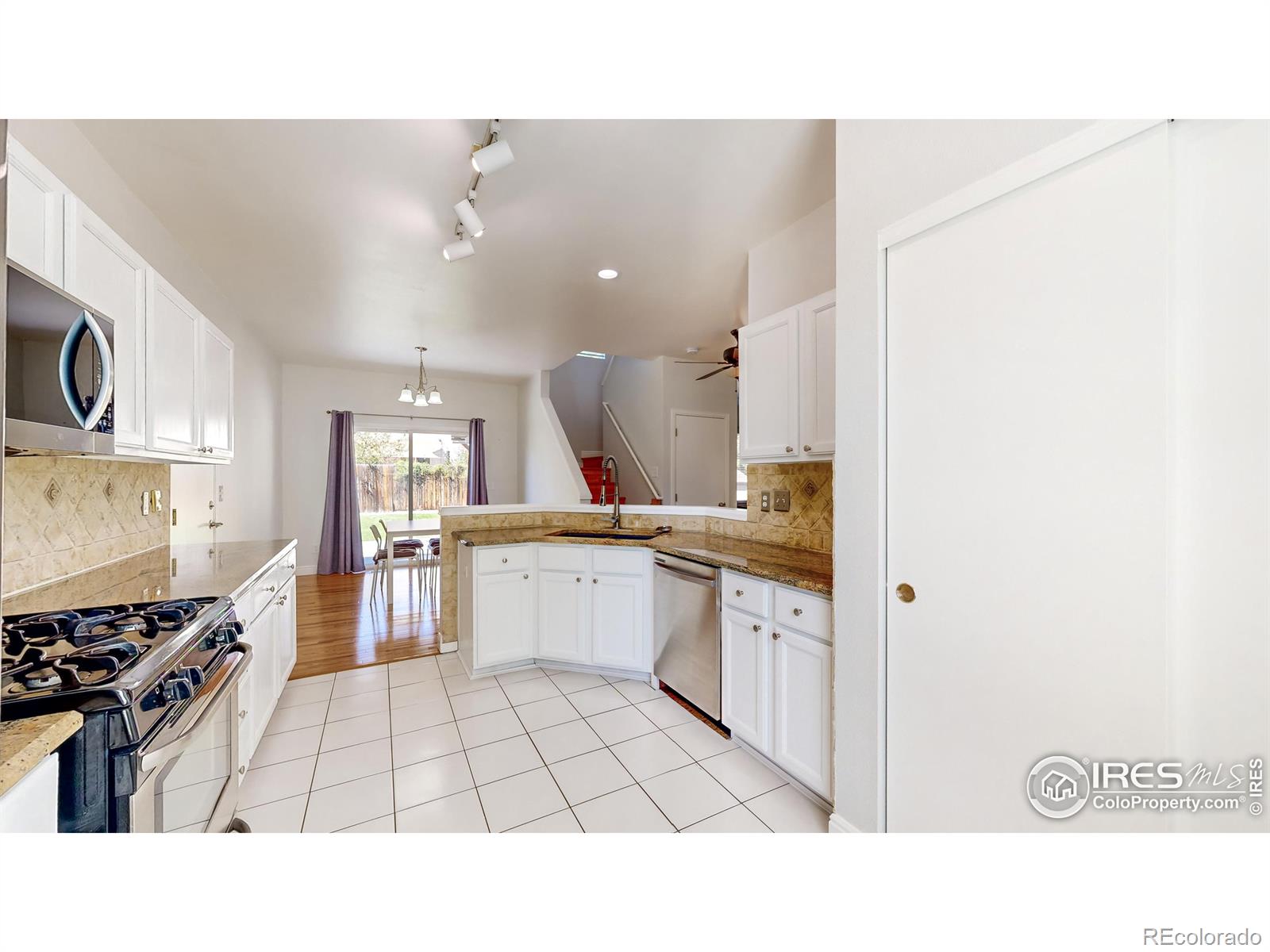 MLS Image #4 for 3335 s nelson street,lakewood, Colorado