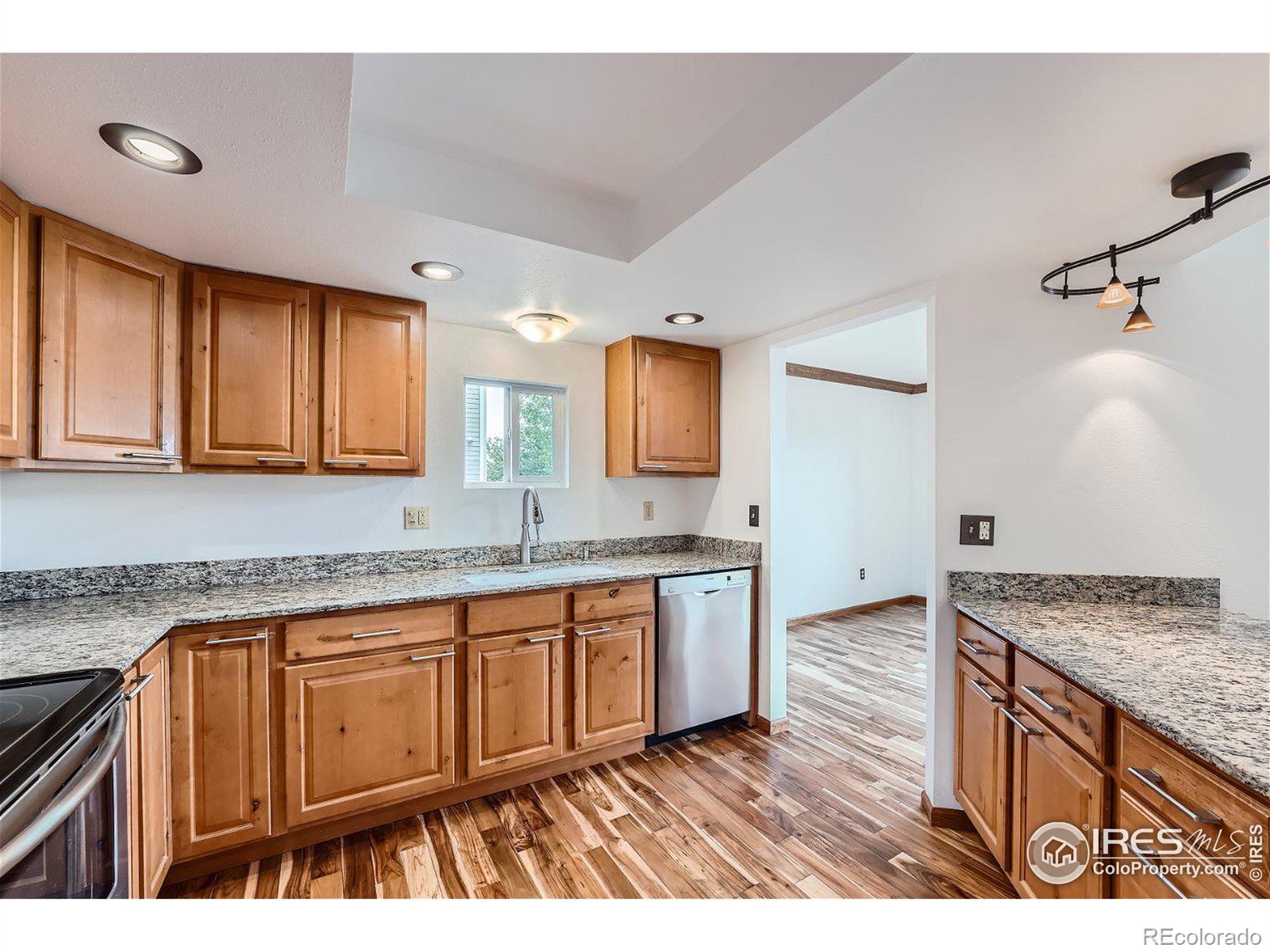 MLS Image #11 for 1748  eisenhower drive,louisville, Colorado