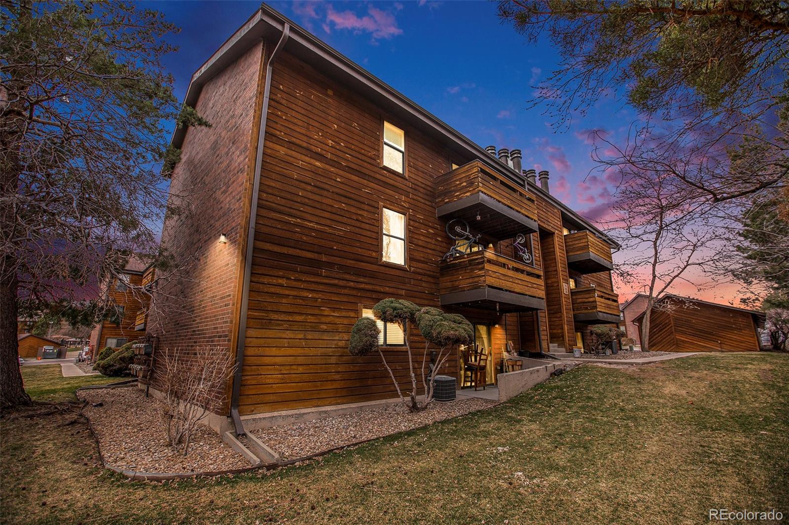 MLS Image #9 for 427  wright street 208,lakewood, Colorado