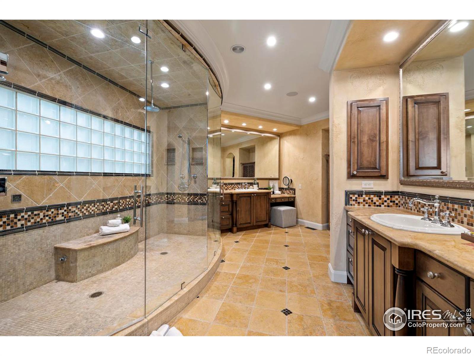 MLS Image #20 for 926  logan court,loveland, Colorado