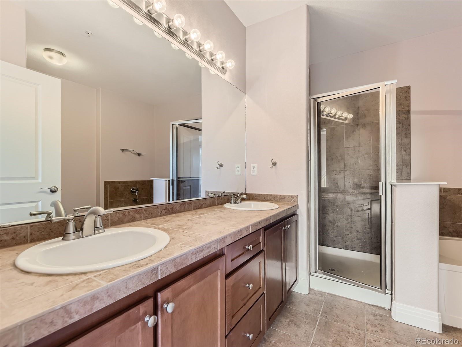 MLS Image #6 for 9019 e panorama circle d-401,englewood, Colorado
