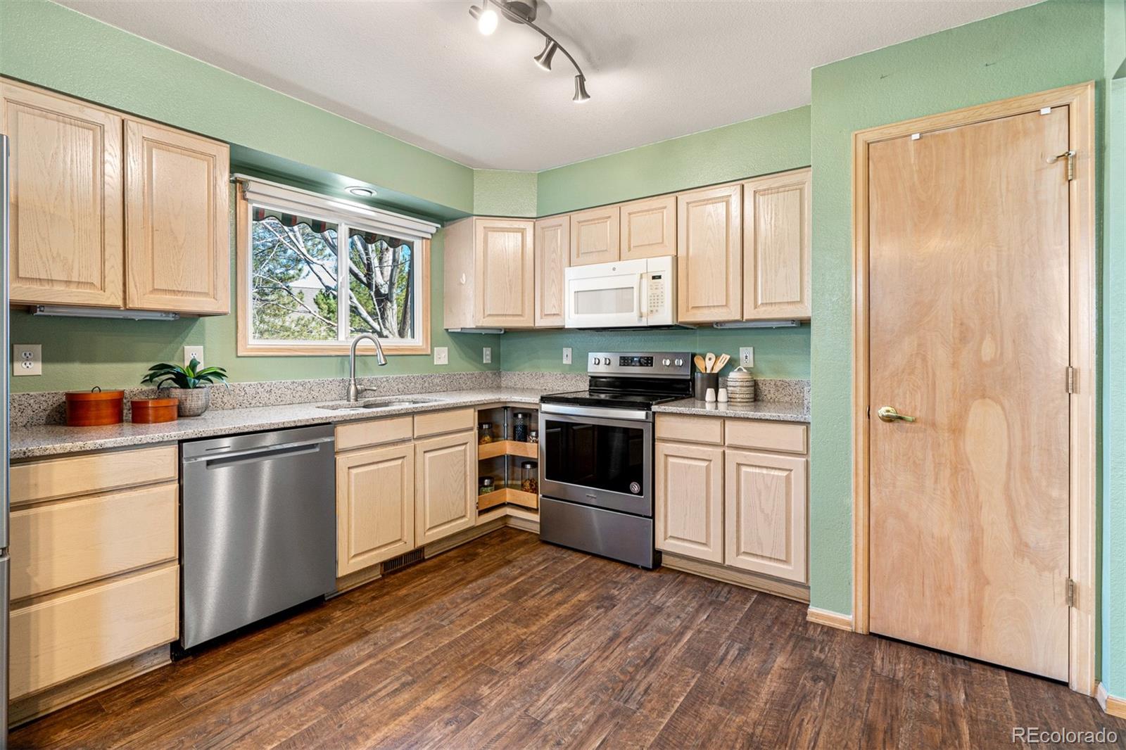 MLS Image #14 for 1604  16th place,longmont, Colorado
