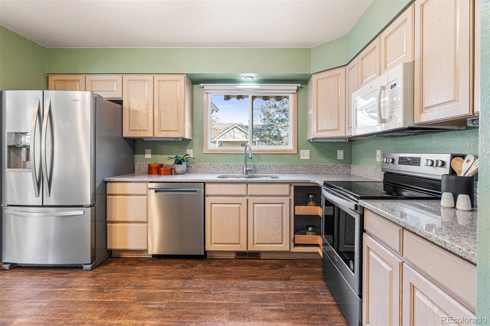 MLS Image #15 for 1604  16th place,longmont, Colorado