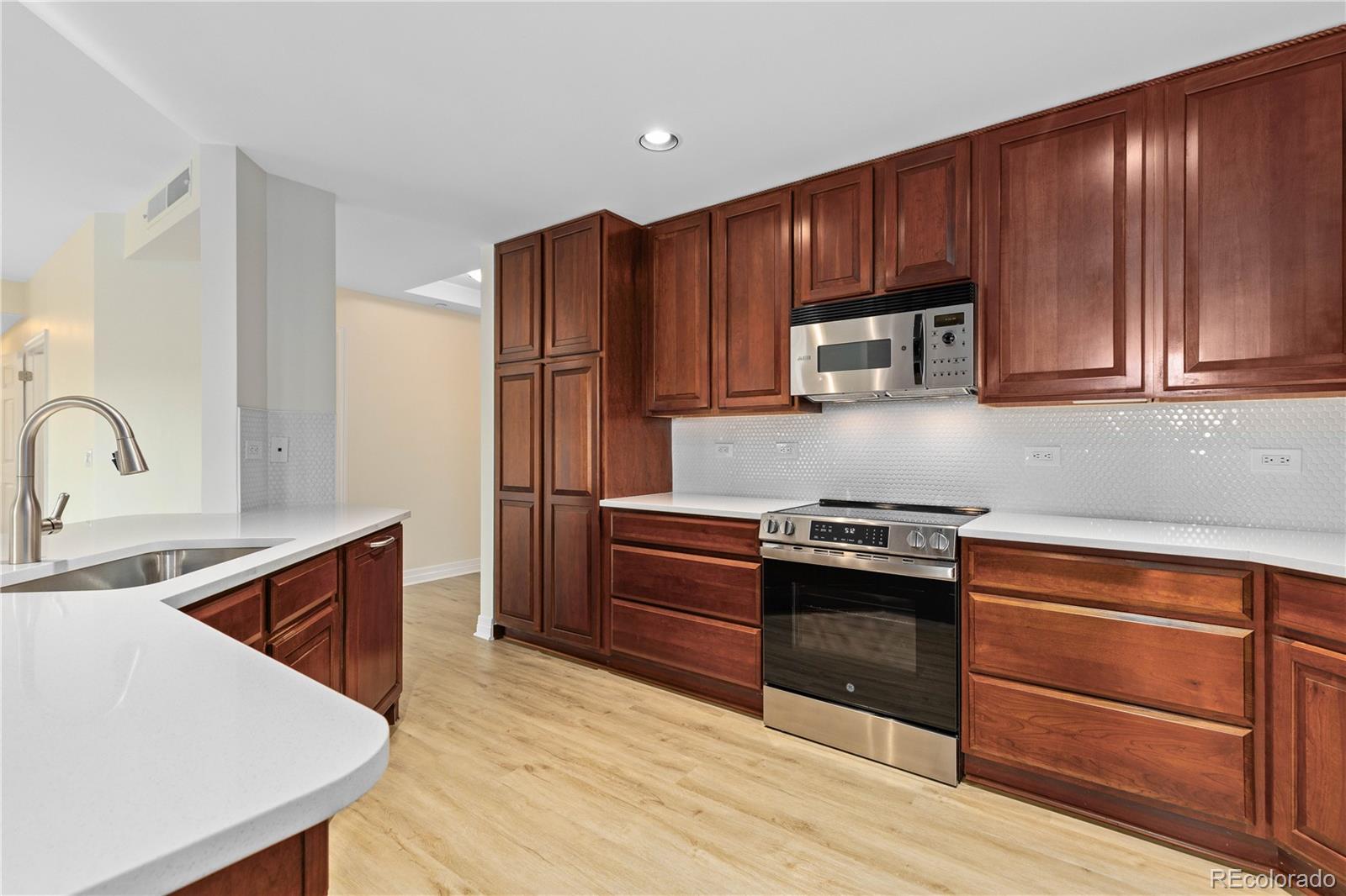 MLS Image #4 for 475 w 12th avenue 6g,denver, Colorado