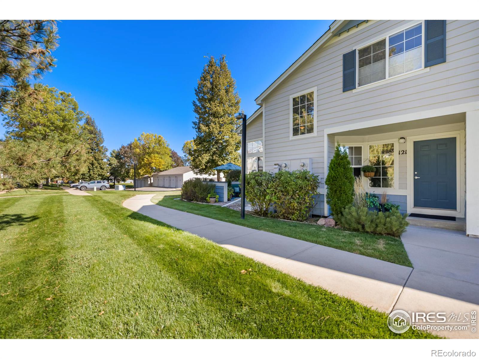 MLS Image #2 for 1419  red mountain drive,longmont, Colorado