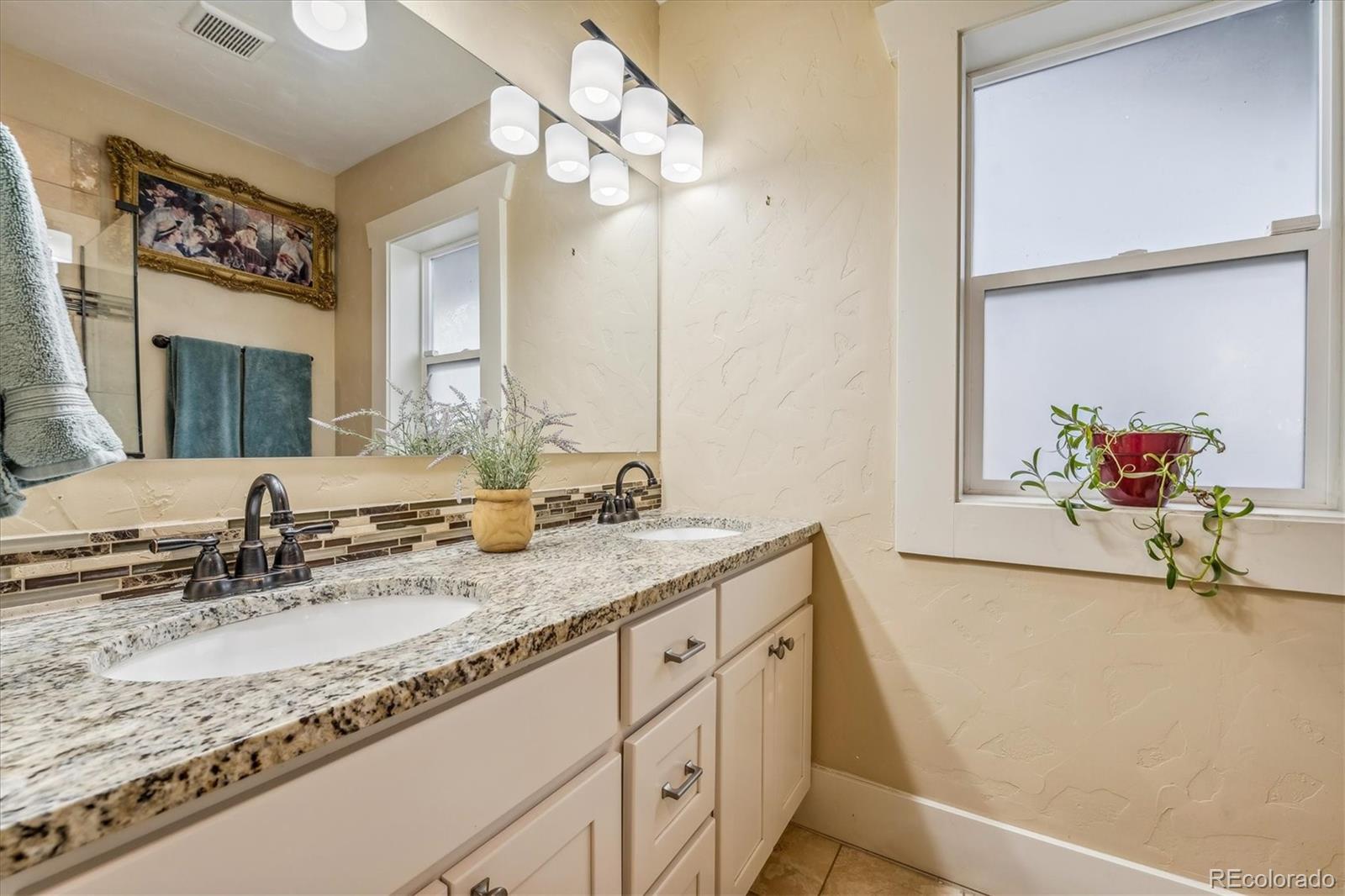 MLS Image #15 for 2928  york street,denver, Colorado