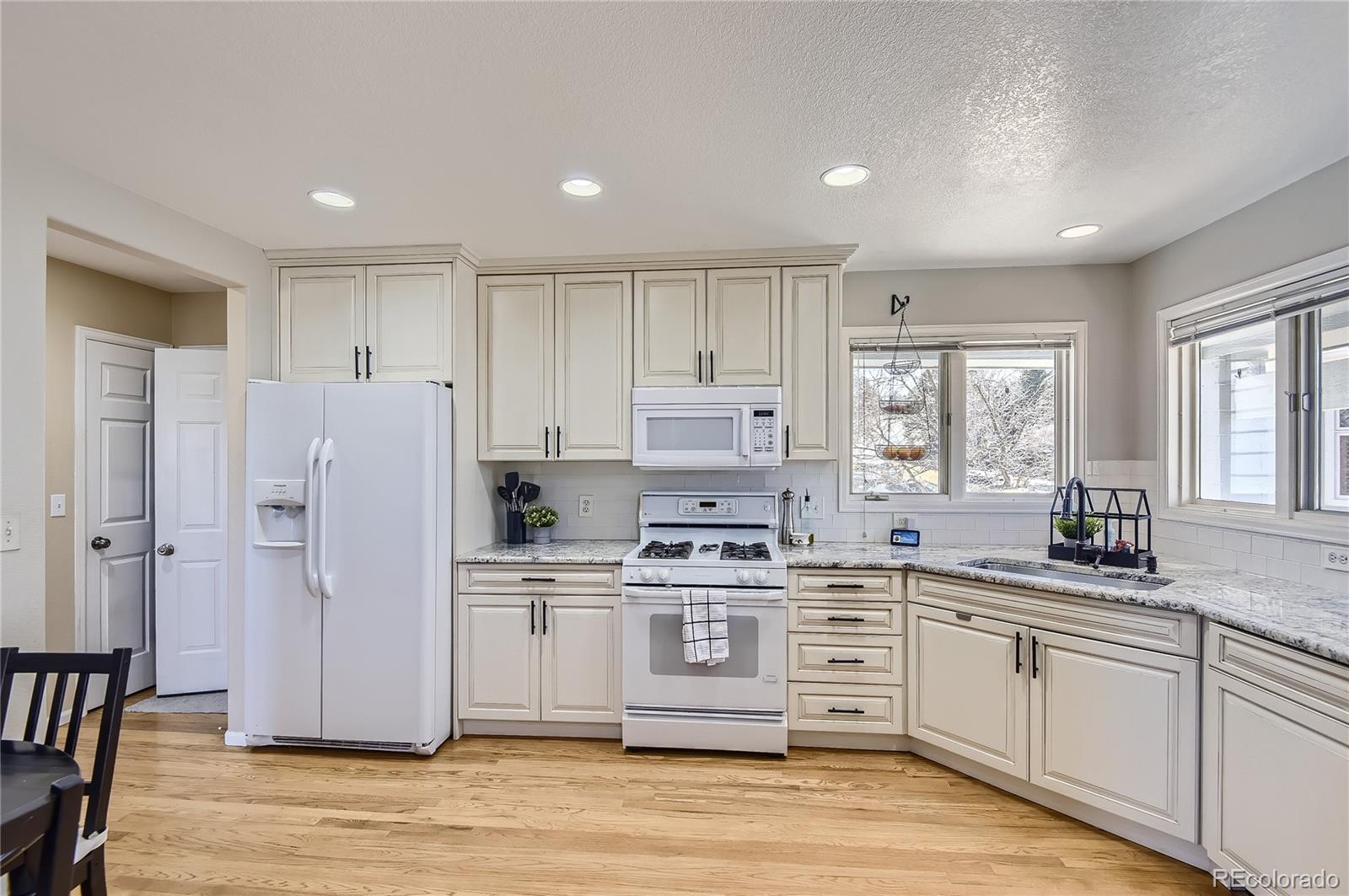 MLS Image #6 for 193  sugar plum way,castle rock, Colorado