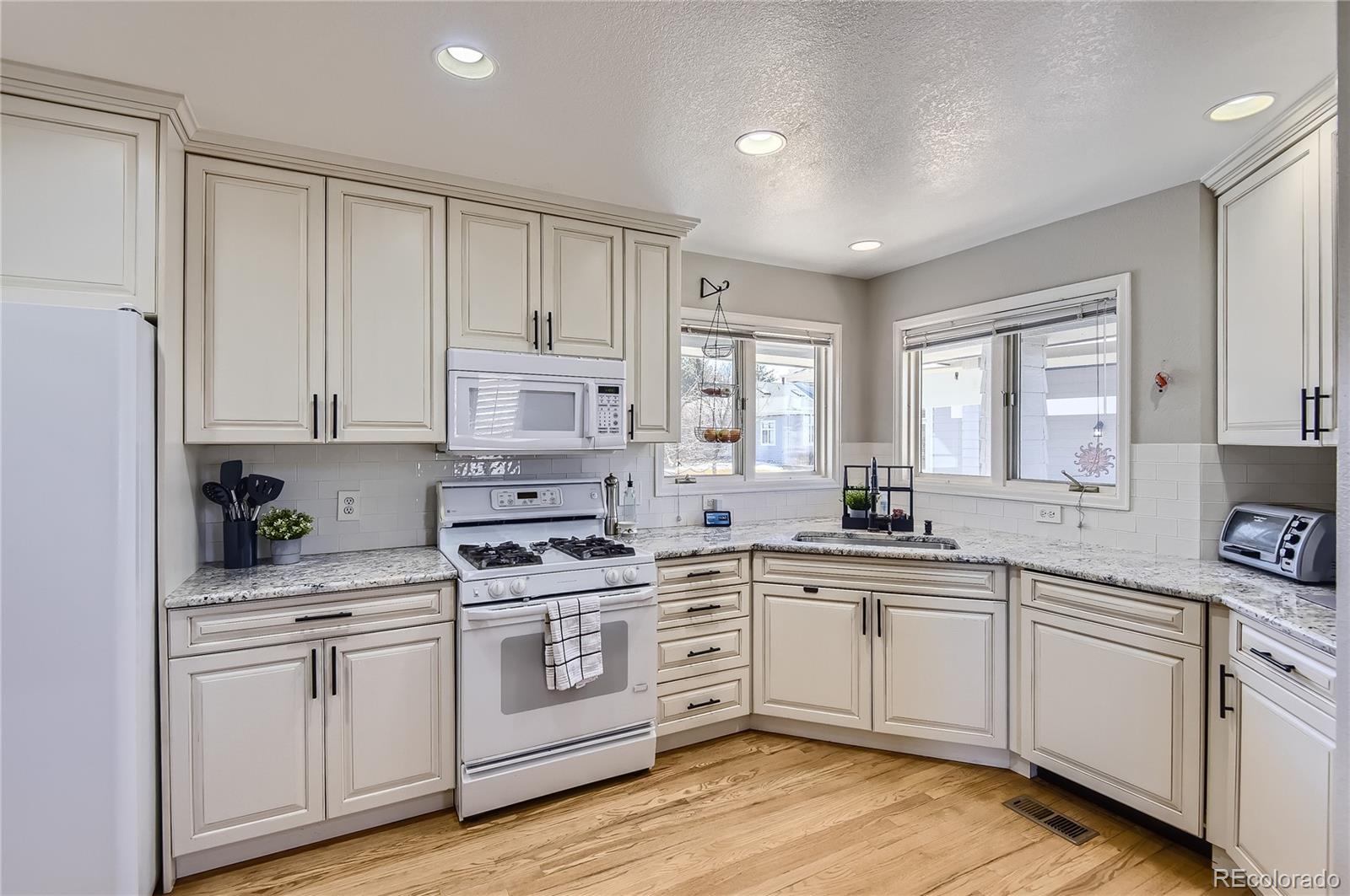 MLS Image #7 for 193  sugar plum way,castle rock, Colorado