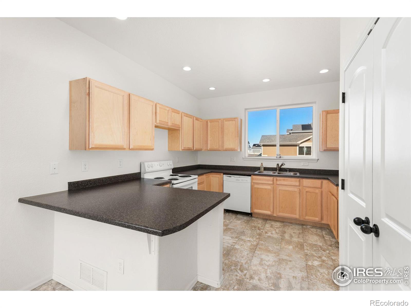 MLS Image #7 for 10329  17th street,greeley, Colorado