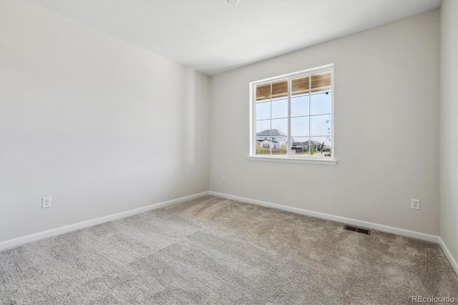 MLS Image #12 for 9745  ceylon court,commerce city, Colorado