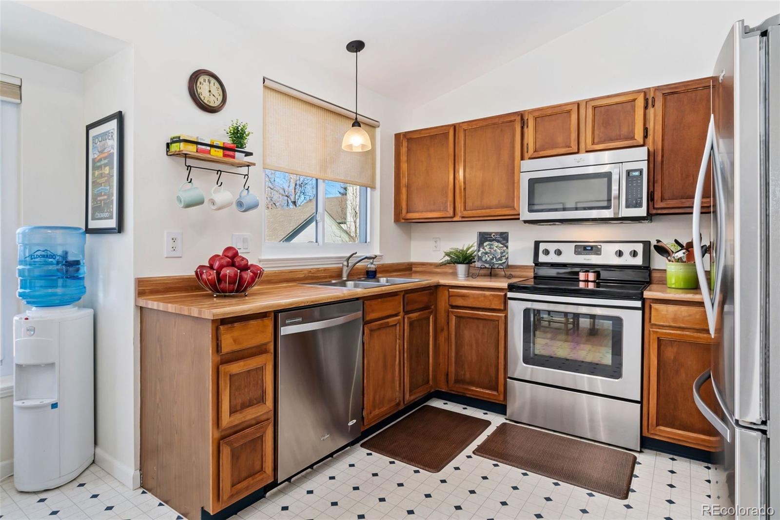 MLS Image #5 for 354  mulberry circle,broomfield, Colorado