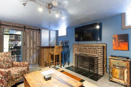 MLS Image #10 for 1590  harrison street,denver, Colorado