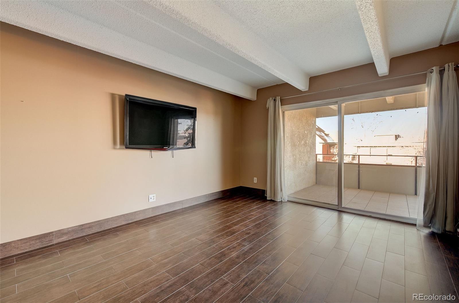 MLS Image #4 for 1255 n ogden street 303,denver, Colorado