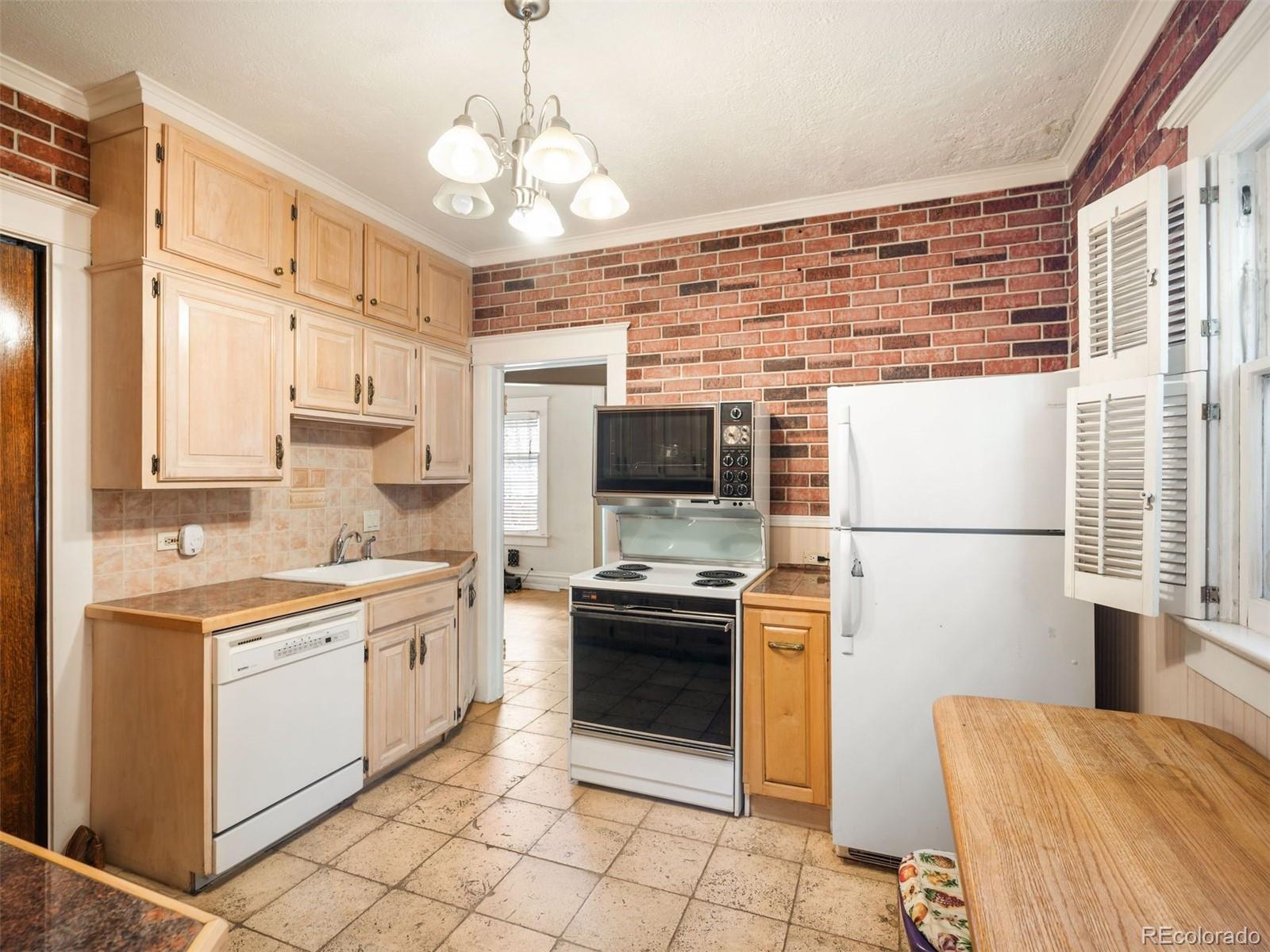 MLS Image #15 for 2203  bellaire street,denver, Colorado