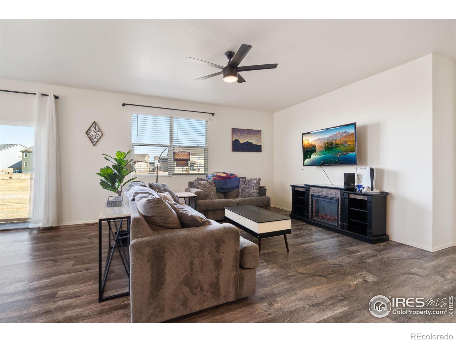 MLS Image #4 for 909  camberly drive,windsor, Colorado