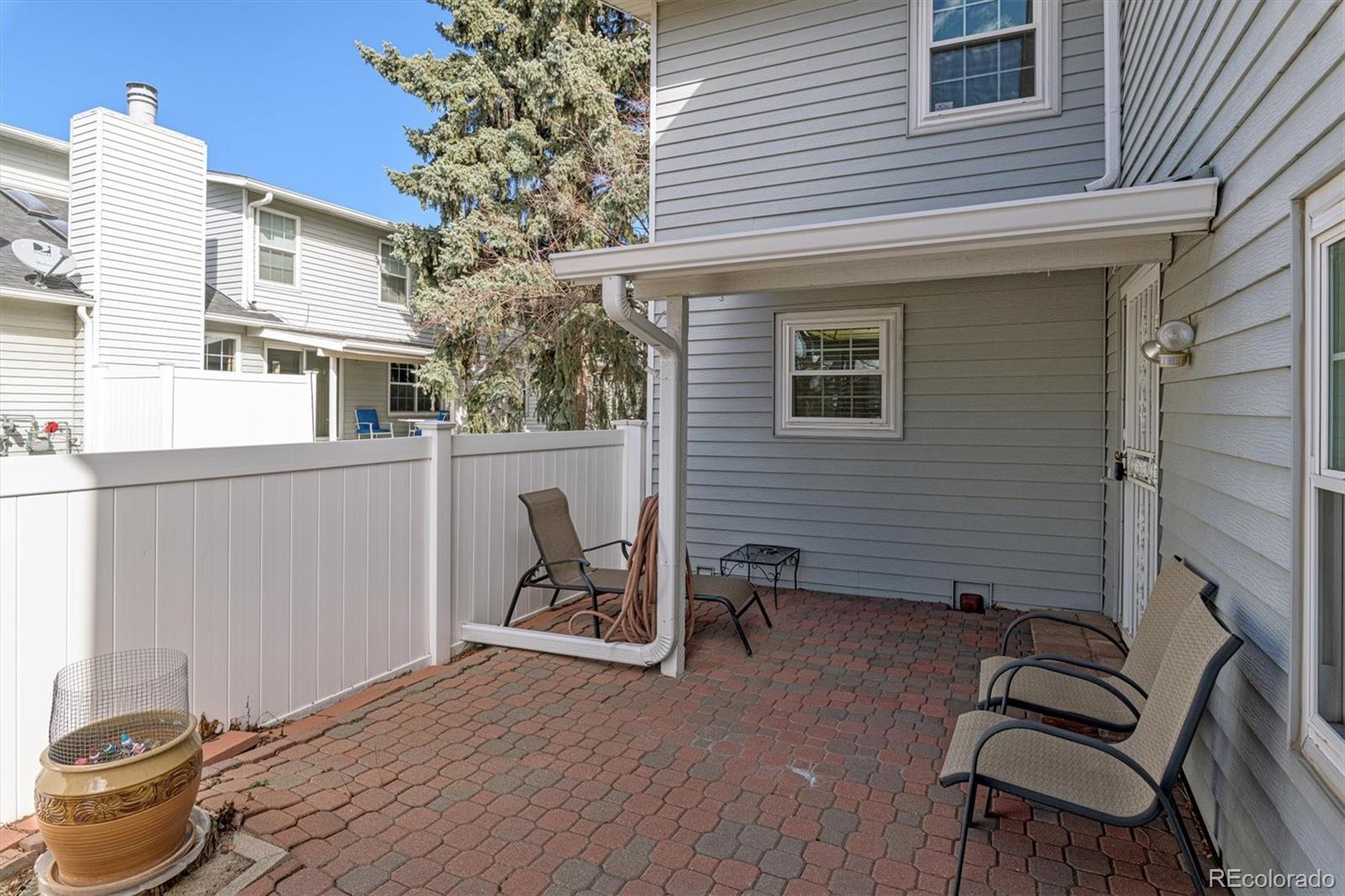 MLS Image #2 for 2558 s vaughn way a,aurora, Colorado