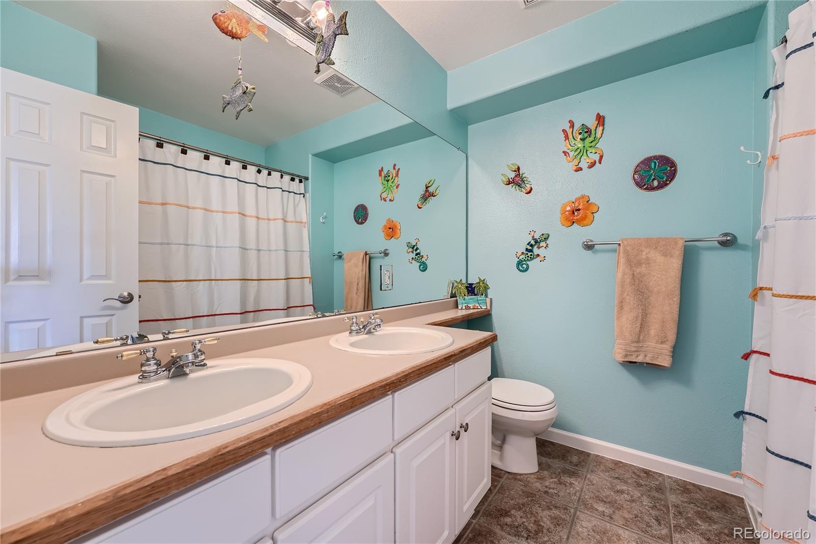 MLS Image #18 for 2902  montclair court,highlands ranch, Colorado