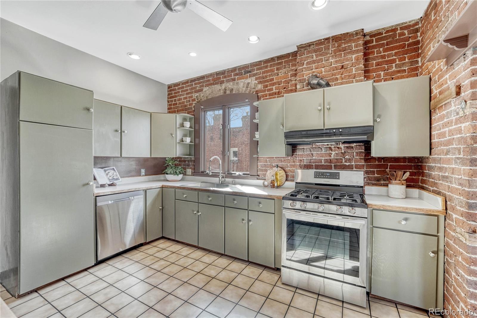 MLS Image #19 for 281  cherokee street,denver, Colorado