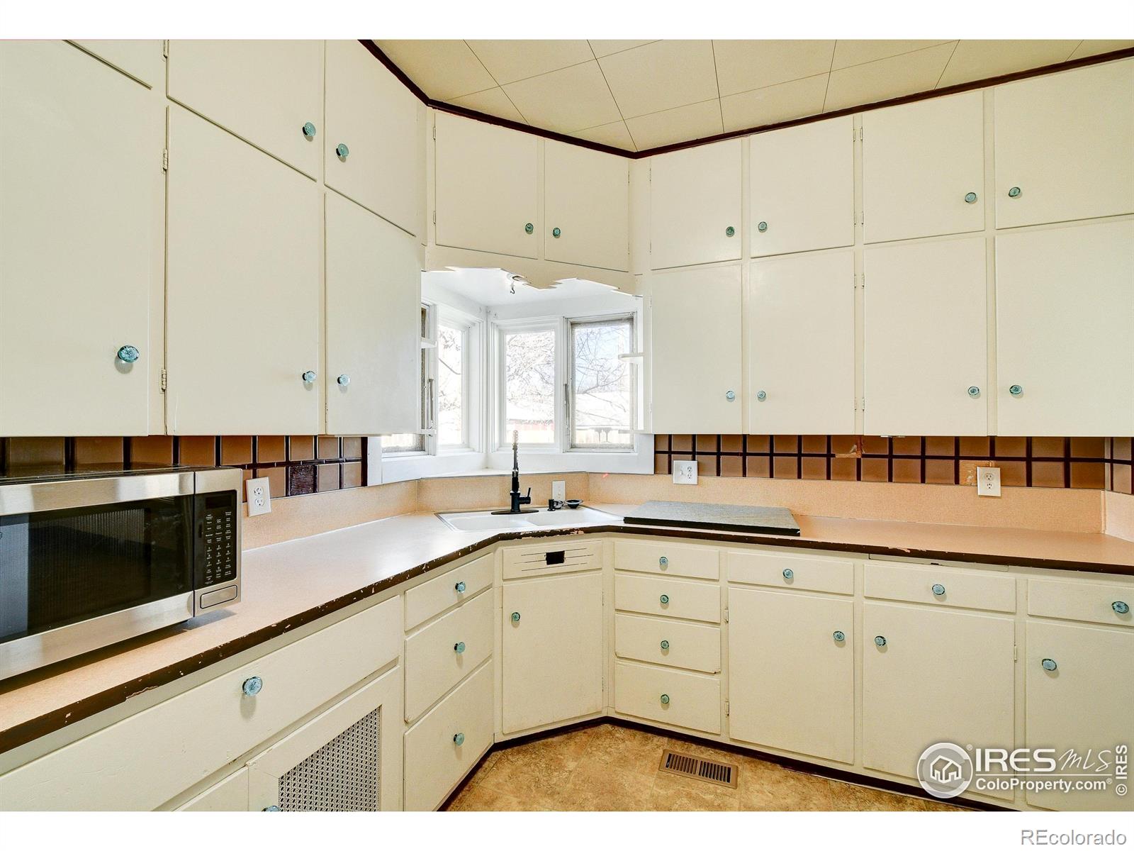 MLS Image #14 for 1020 n cleveland avenue,loveland, Colorado