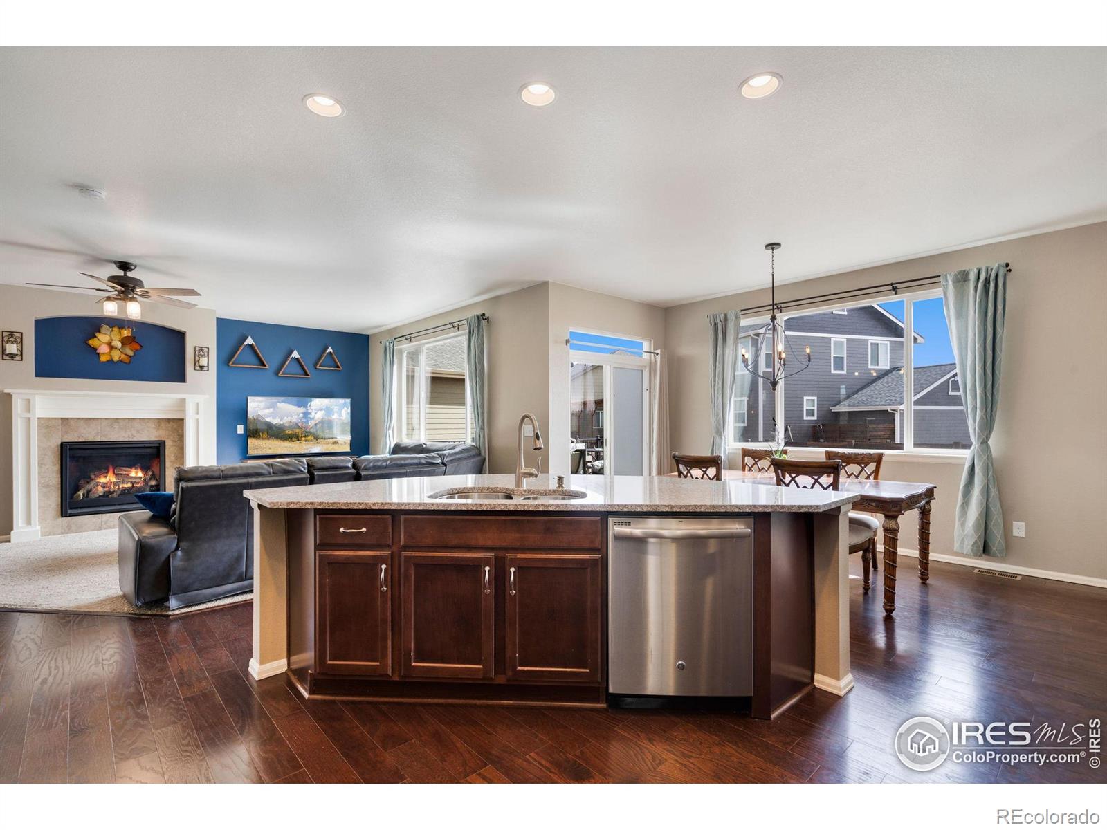 MLS Image #4 for 2139  longfin drive,windsor, Colorado