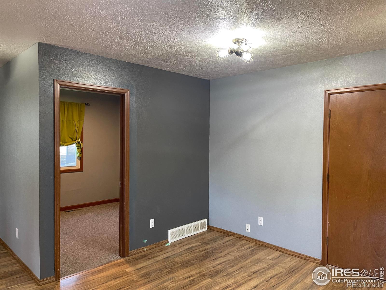 MLS Image #8 for 726 e denver street,holyoke, Colorado