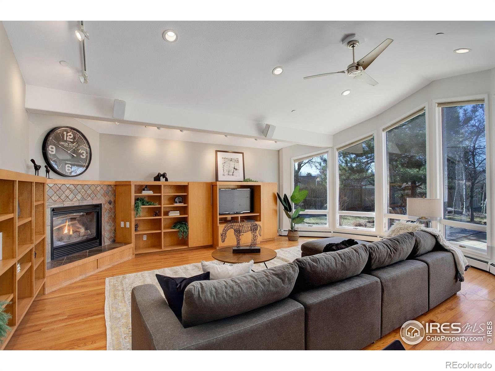 MLS Image #2 for 2257  mead drive,boulder, Colorado