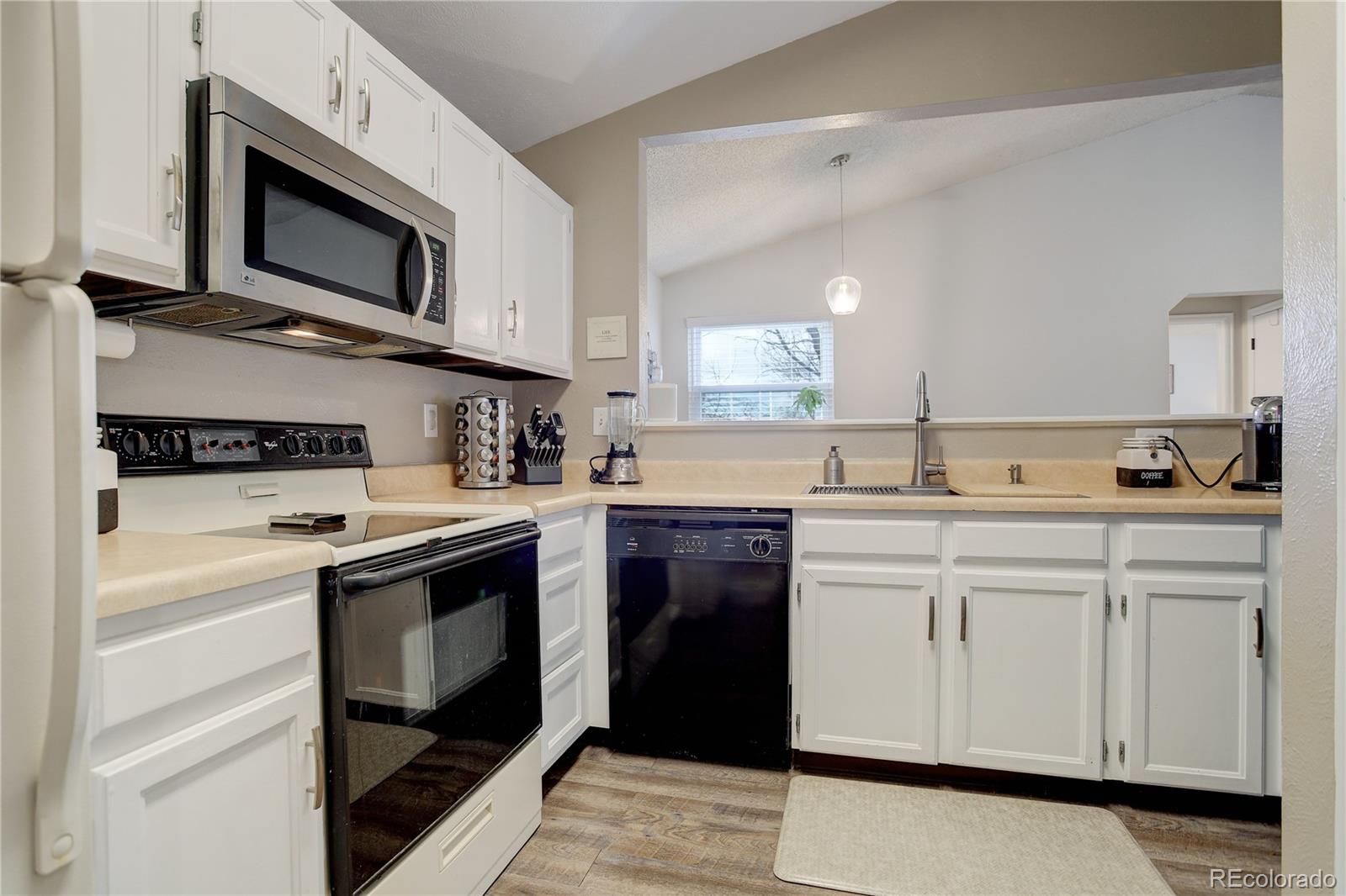 MLS Image #9 for 17897 e cornell drive,aurora, Colorado