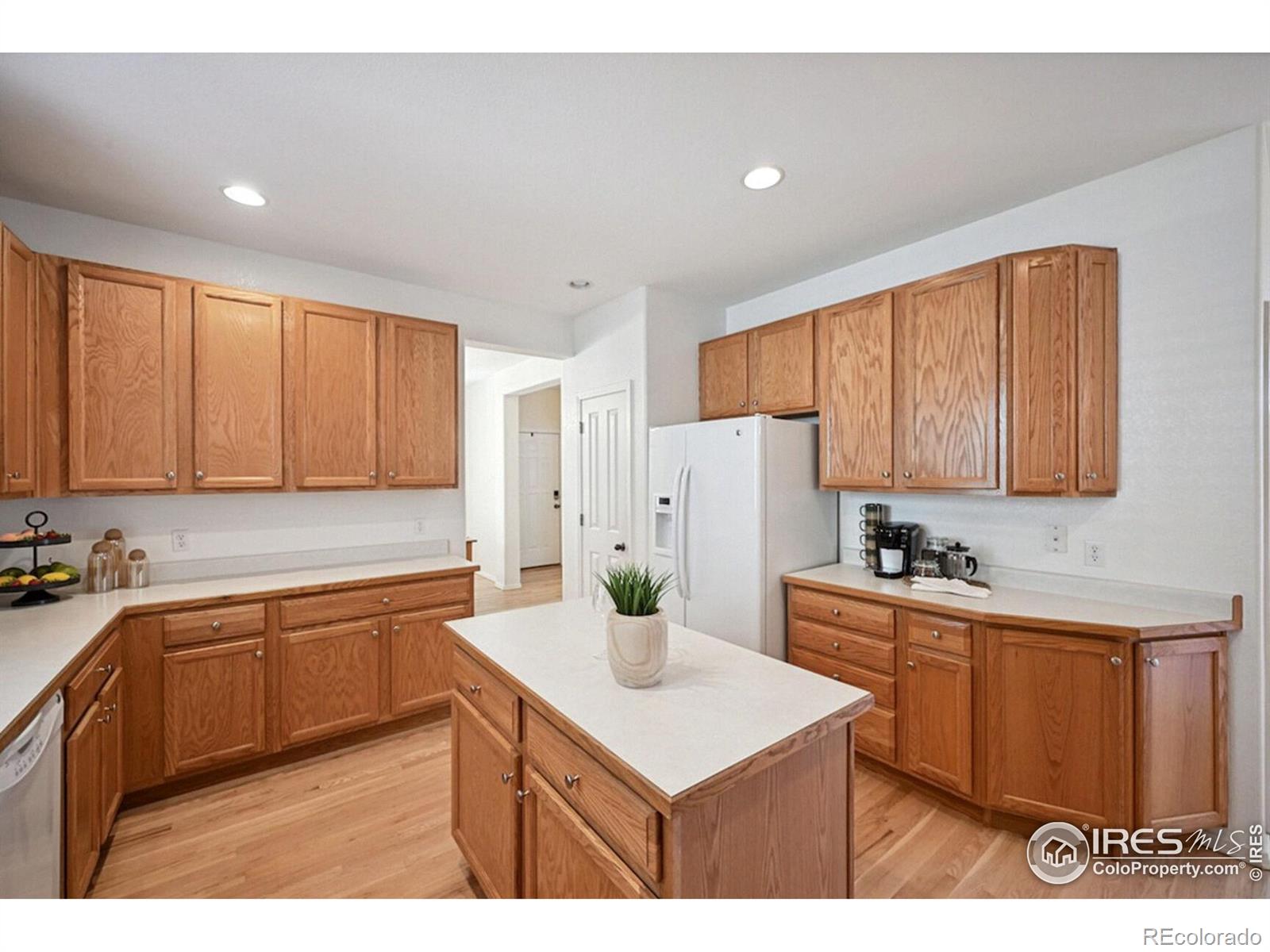 MLS Image #9 for 14019  summer bay lane,broomfield, Colorado