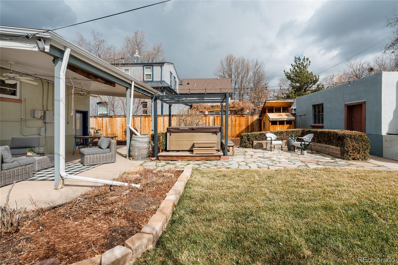 MLS Image #17 for 416  clarkson street,denver, Colorado