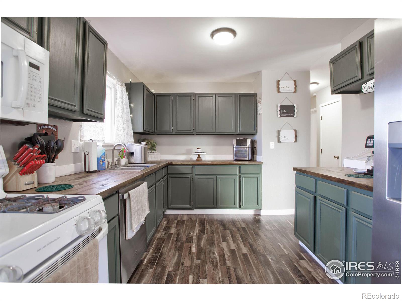 MLS Image #3 for 517  woods avenue,ault, Colorado