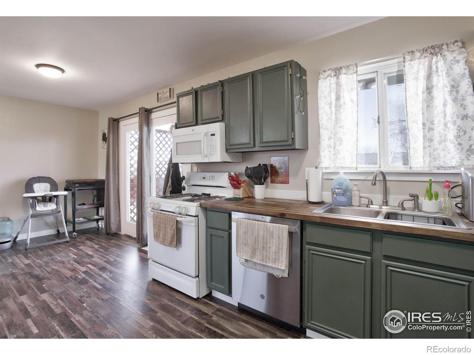 MLS Image #6 for 517  woods avenue,ault, Colorado