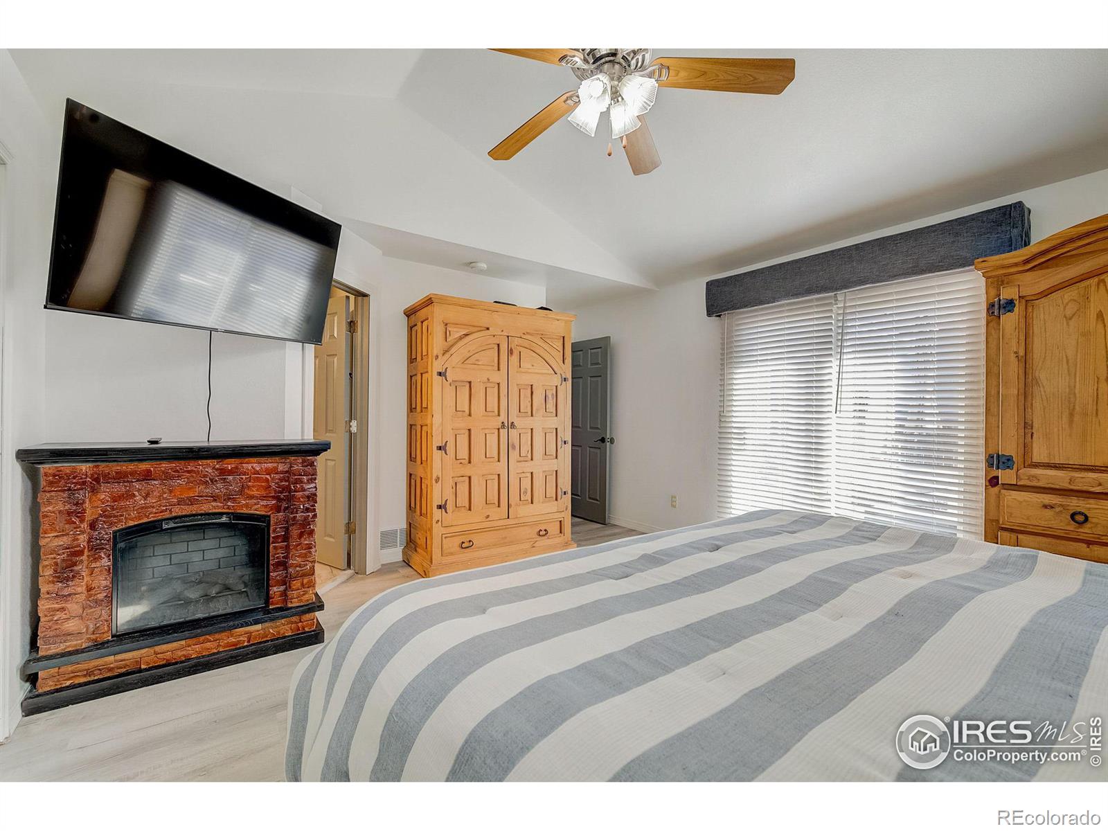 MLS Image #9 for 4986 w 5th street,greeley, Colorado