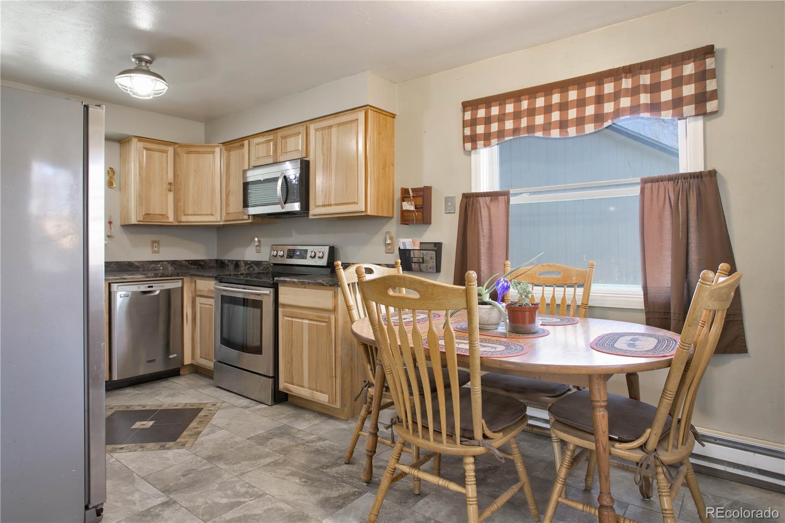 MLS Image #11 for 18899 e 16th place,aurora, Colorado