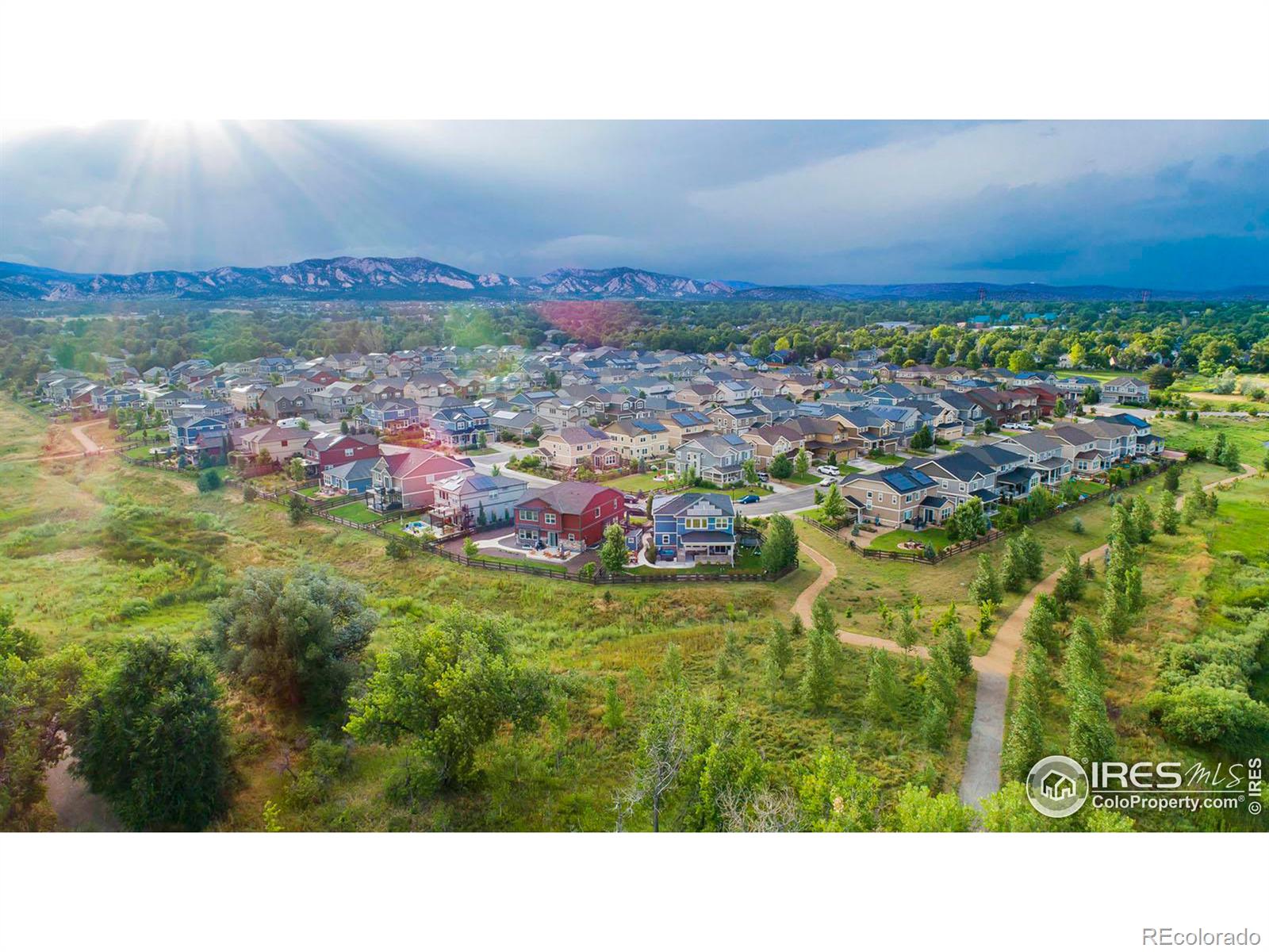 MLS Image #2 for 899  old wagon trail circle,lafayette, Colorado