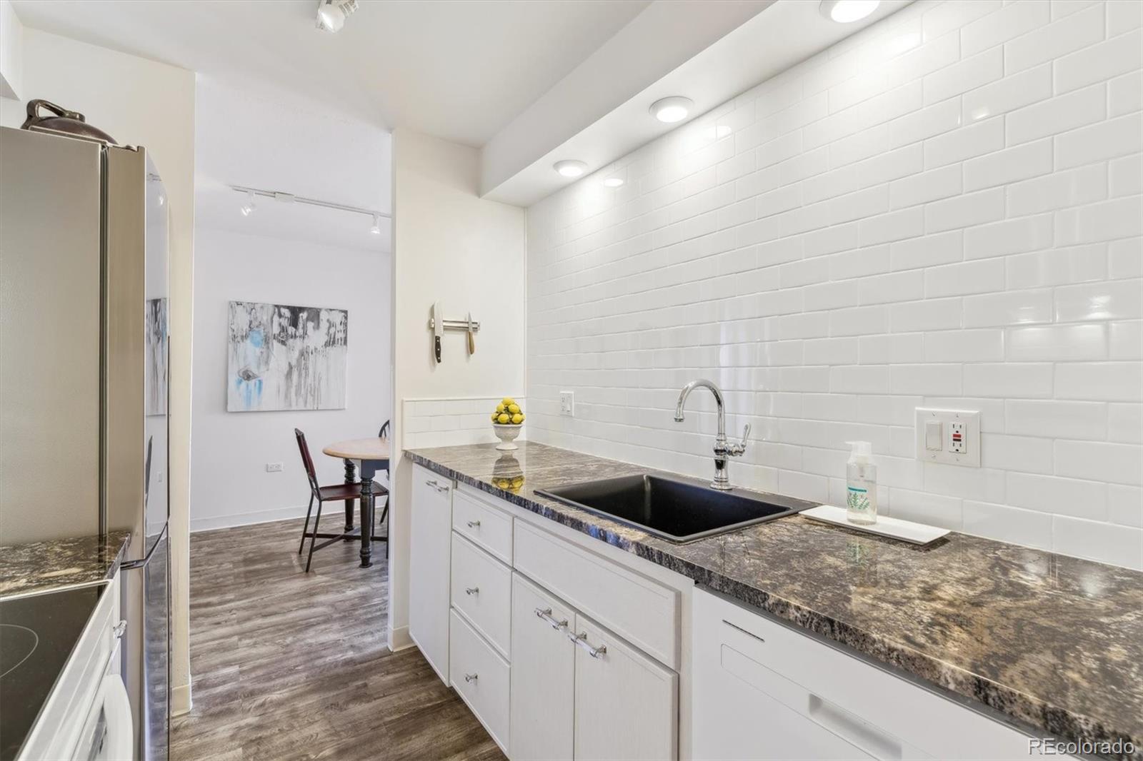 MLS Image #2 for 1313  steele street 304,denver, Colorado