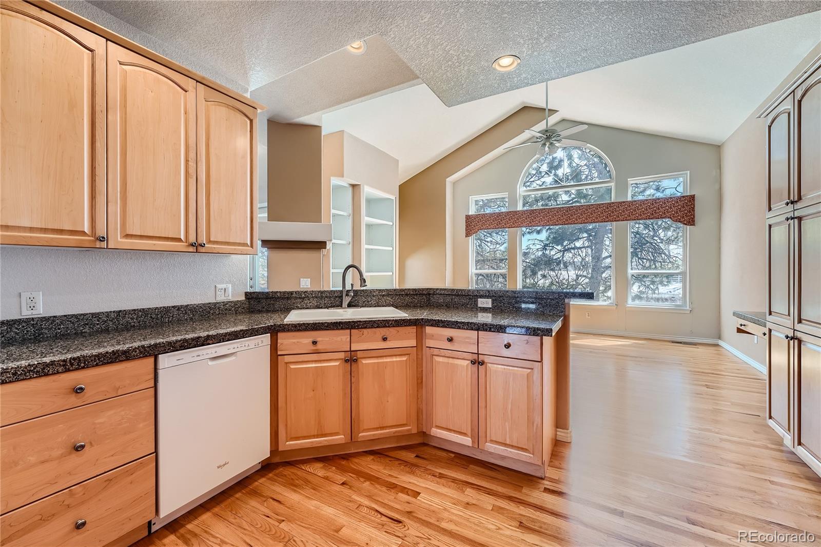 MLS Image #10 for 14850 e maplewood drive,centennial, Colorado