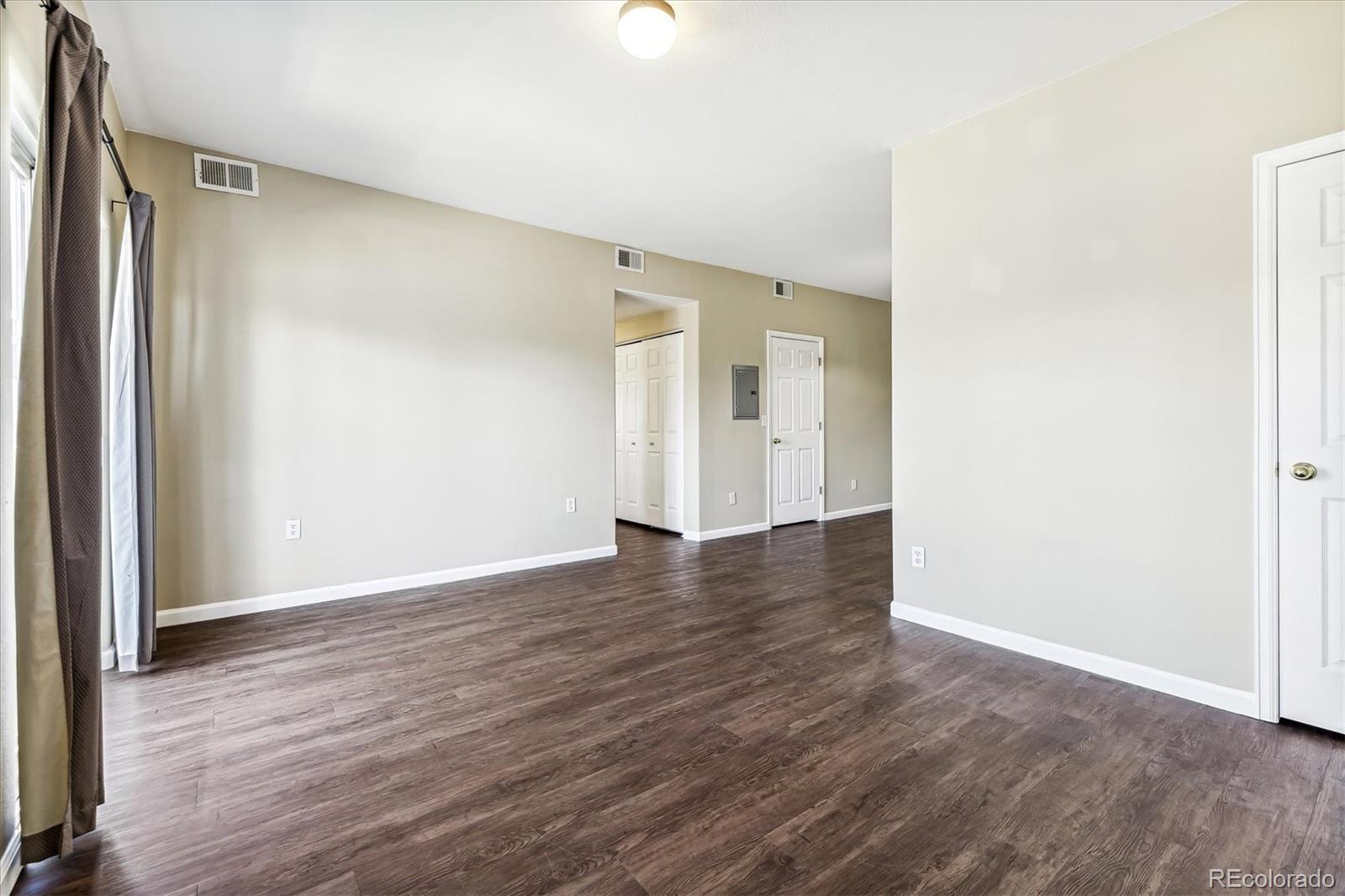 MLS Image #3 for 5340  raritan street 1c,denver, Colorado