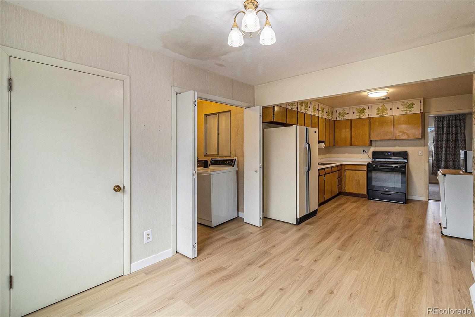 MLS Image #11 for 8081  downing drive,denver, Colorado