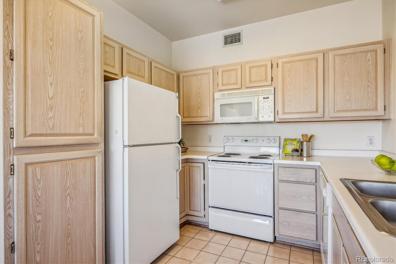 MLS Image #9 for 1196  opal street 104,broomfield, Colorado